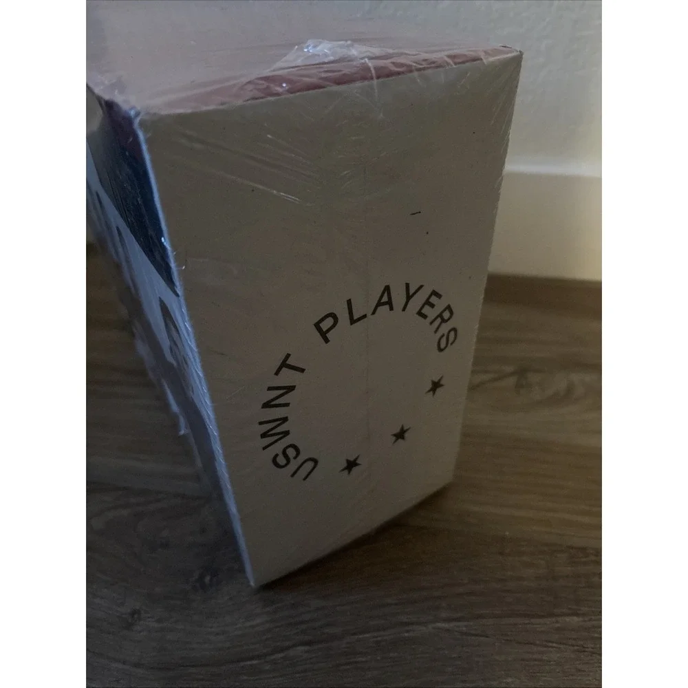 USA WOMENS SOCCER COLLECTORS BOX GIFT SET by CULTURE FLY **NEW**